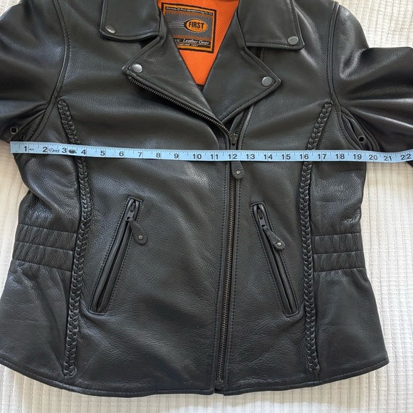 First Classics Leather Women's Black Leather Motorcycle Jacket Insulated Size L - Picture 11 of 15